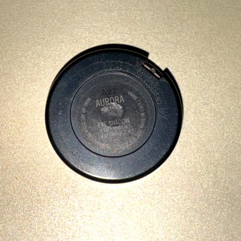 Mac cosmetics Aurora eyeshadow